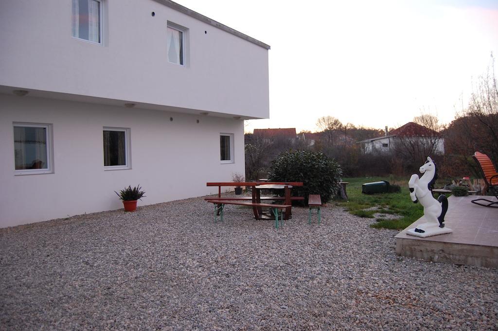 Guesthouse Panna Maria Medugorje Bagian luar foto